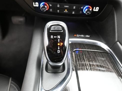 Used 2021 Buick Enclave Avenir w/ Avenir Technology Package AWD/4WD image 29