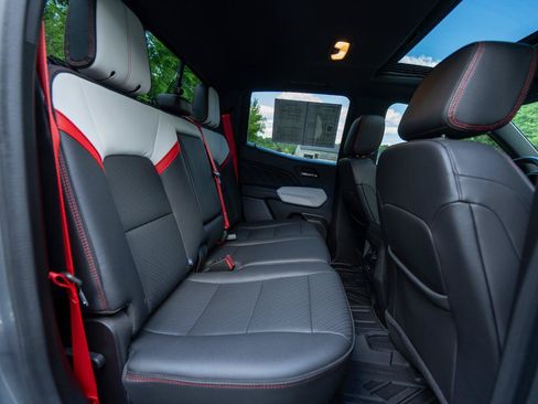 Used 2023 GMC Canyon AT4X AWD/4WD image 23