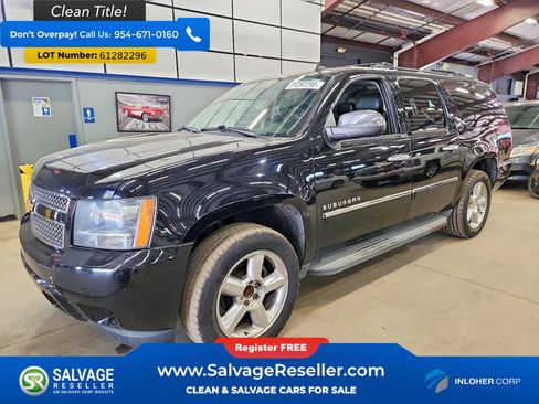 Used 2014 Chevrolet Suburban LTZ RWD image 1
