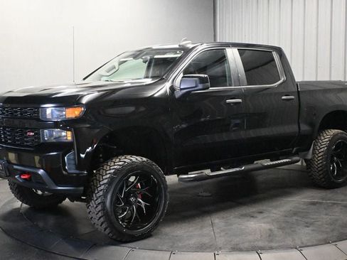 Used 2020 Chevrolet Silverado 1500 Custom Trail Boss w/ Custom Convenience Package AWD/4WD image 1