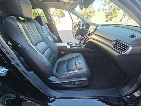 Used 2021 Honda Accord EX-L image 17