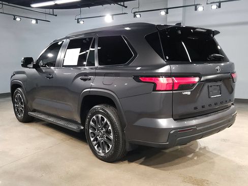 Certified 2025 Toyota Sequoia SR5 AWD/4WD image 5