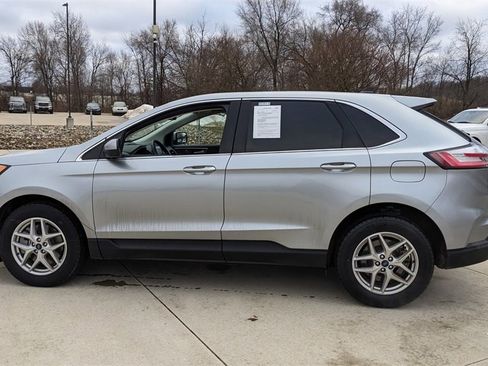 Certified 2022 Ford Edge SEL w/ Convenience Package image 6