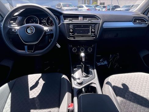 Used 2018 Volkswagen Tiguan S w/ 3rd Row Seat Package AWD/4WD image 12