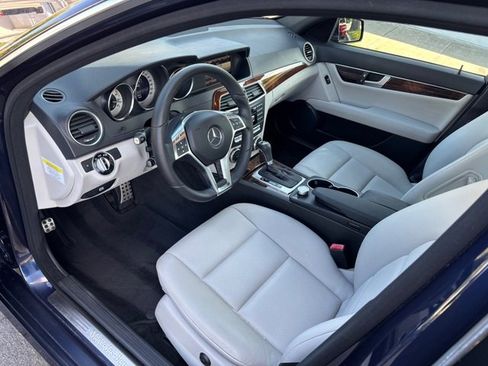 Used 2014 Mercedes-Benz C 250 Sedan image 26
