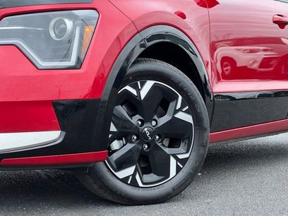 Certified 2025 Kia Niro Wind w/ Wind Preserve Package