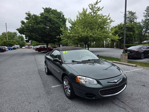 Used 2001 Chrysler Sebring LX FWD image 8