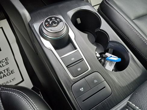 Used 2022 Ford Escape SEL image 24