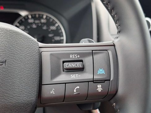 Used 2026 Nissan Rogue SV FWD image 25