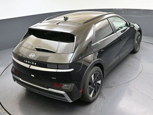 New 2025 Hyundai Ioniq 5 SEL image 40