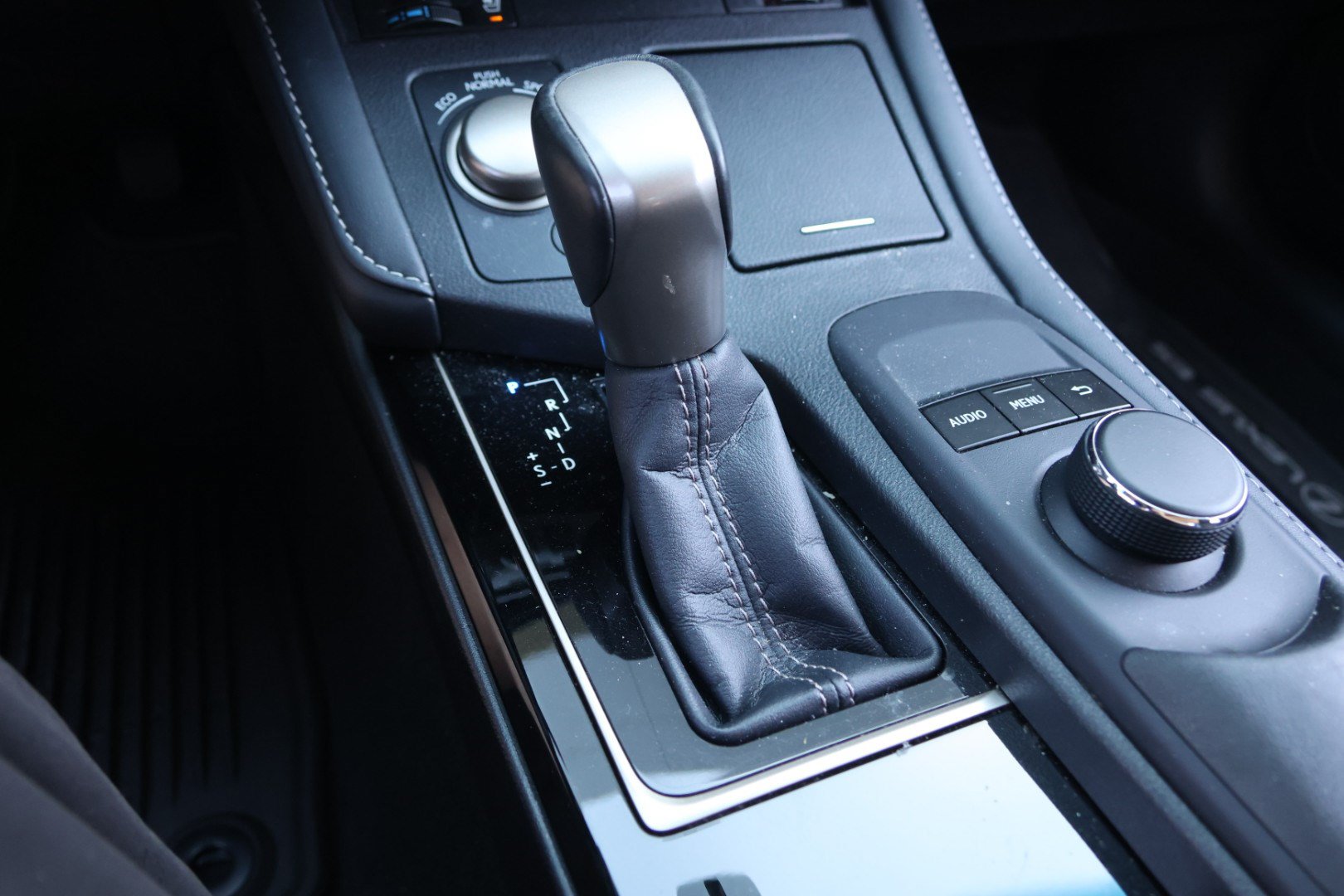 Used 2016 Lexus ES 350 w/ Premium Package w/Wood Trim FWD image 27