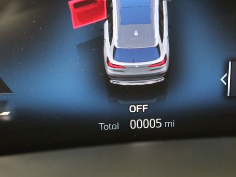 New 2026 BMW X5 xDrive50e image 19