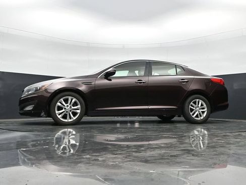 Used 2013 Kia Optima LX FWD image 40