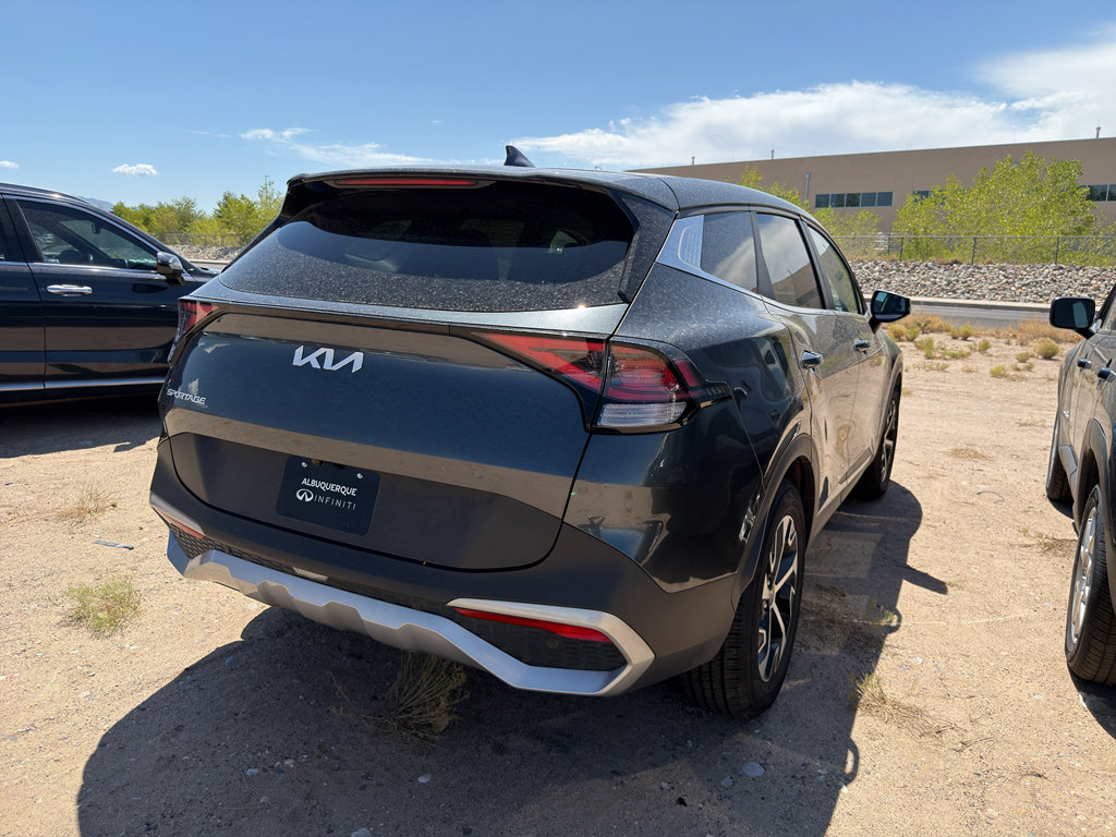 Used 2023 Kia Sportage EX FWD image 4