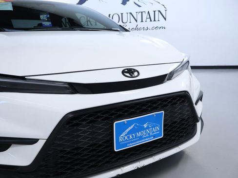 Used 2024 Toyota Corolla SE image 9