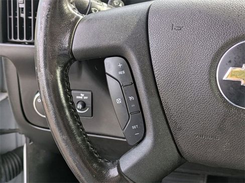 Used 2022 Chevrolet Express 3500 w/ Power Convenience Package image 16