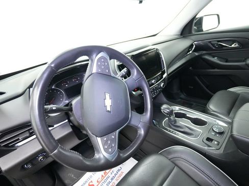 Used 2021 Chevrolet Traverse High Country AWD/4WD image 12