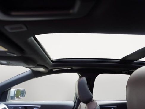 Used 2022 Ford Edge Titanium w/ Equipment Group 301A image 13