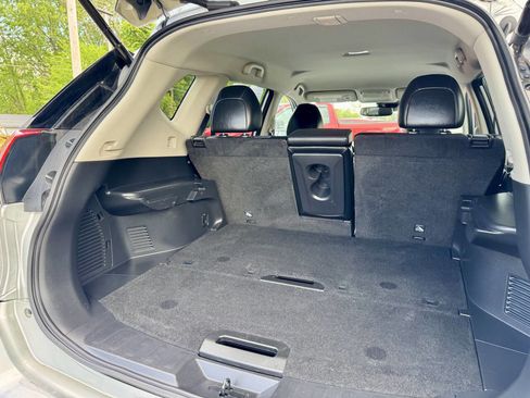 Used 2018 Nissan Rogue SL AWD/4WD image 35