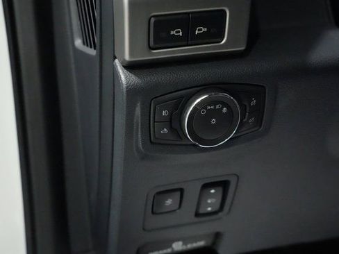 Used 2022 Ford F250 Platinum w/ FX4 Off-Road Package image 12