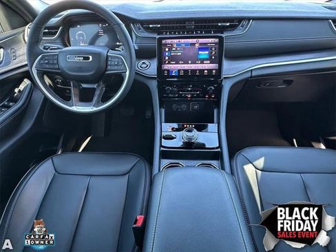 Certified 2025 Jeep Grand Cherokee Limited image 17