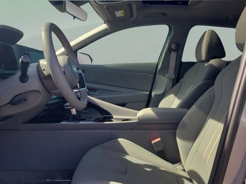 New 2026 Hyundai Elantra SEL Sport Premium FWD image 8