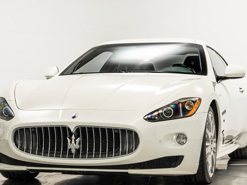Used 2012 Maserati GranTurismo S image 5