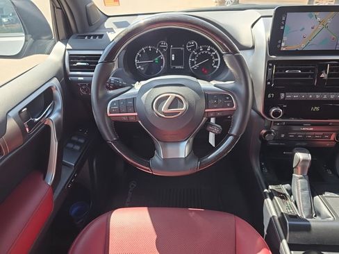 Used 2023 Lexus GX 460 Premium image 13