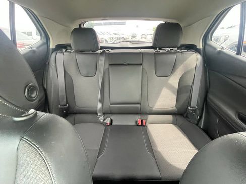 Used 2023 Buick Encore GX Select FWD image 25