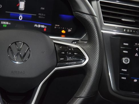 Used 2023 Volkswagen Tiguan SE R-Line AWD/4WD image 35