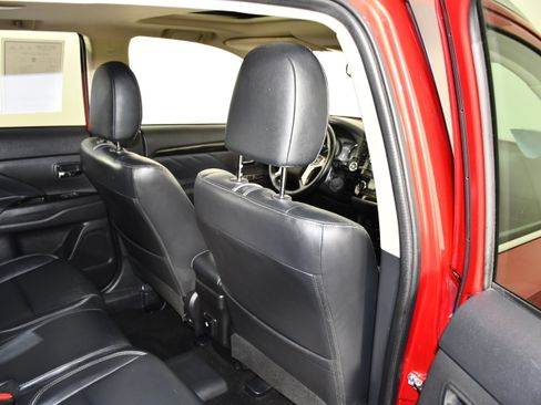 Used 2018 Mitsubishi Outlander GT AWD/4WD image 43