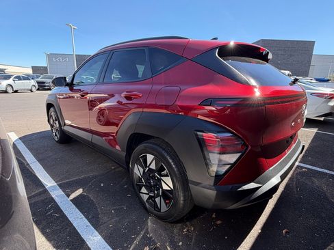 Used 2024 Hyundai Kona SEL image 4