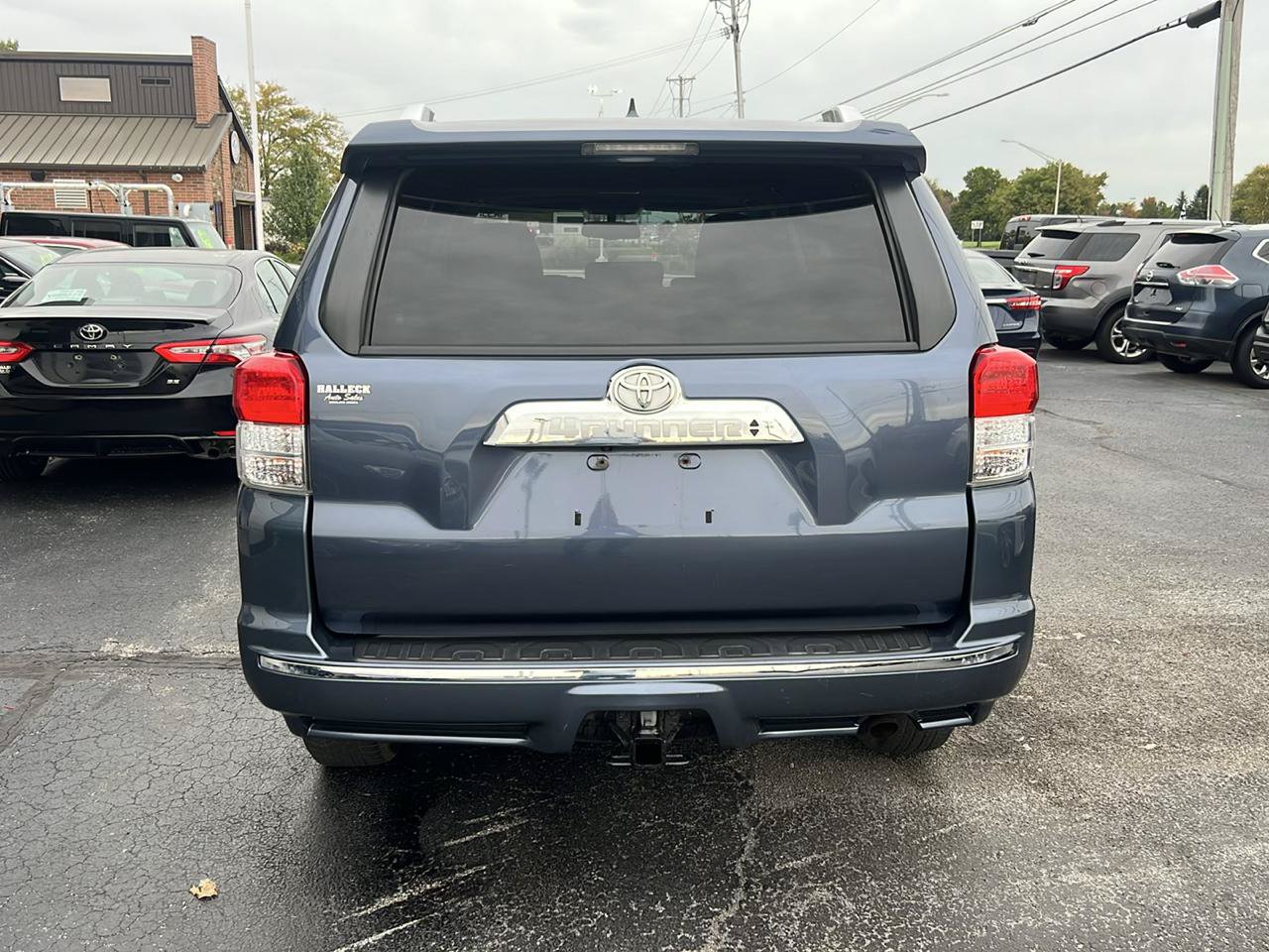 Used 2010 Toyota 4Runner Limited AWD/4WD image 4
