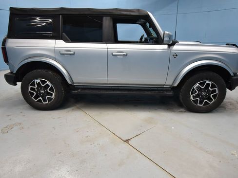 Used 2022 Ford Bronco Outer Banks AWD/4WD image 35