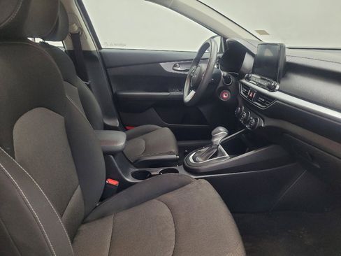 Used 2022 Kia Forte LXS image 21