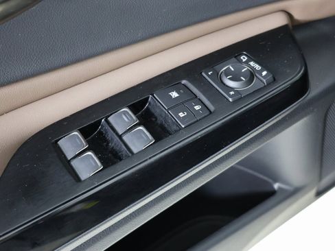 Used 2024 Lexus ES 350 Ultra Luxury w/ Accessory Package (Z2) FWD image 22