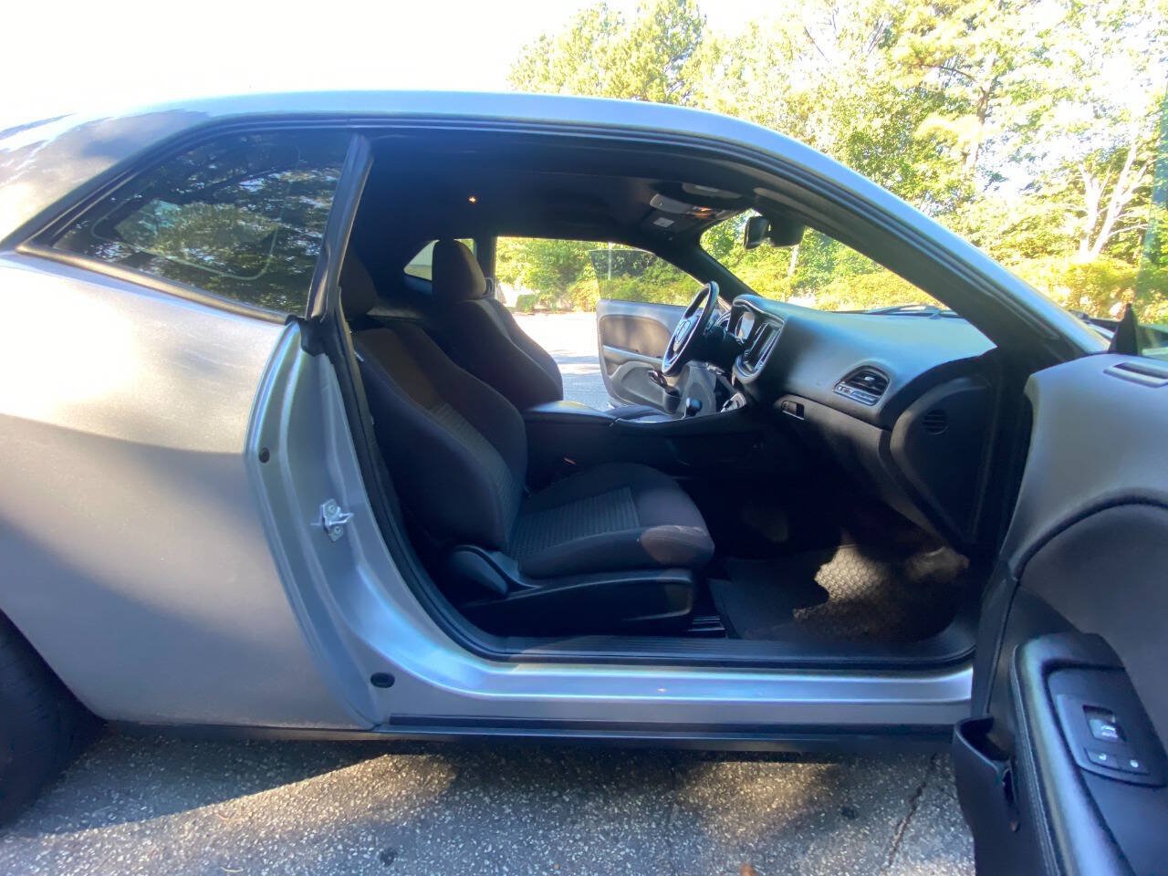 Used 2015 Dodge Challenger R/T w/ Quick Order Package 28B R/T RWD image 43