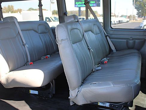 Used 2020 Chevrolet Express 3500 LS image 16