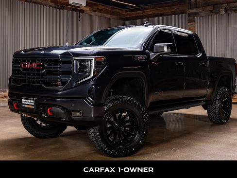 Used 2022 GMC Sierra 1500 AT4 w/ AT4 Premium Package AWD/4WD image 5