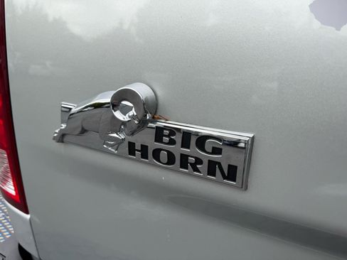 Used 2019 RAM 1500 Express AWD/4WD image 6