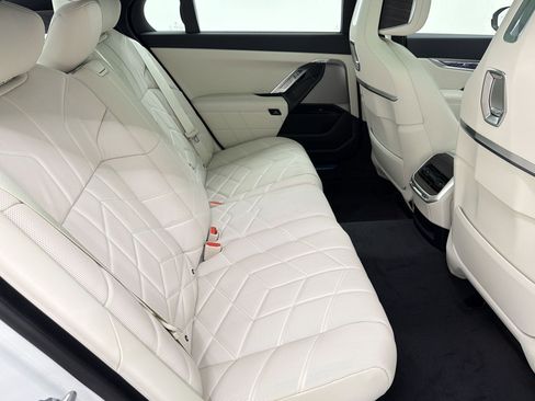 New 2026 BMW 760i xDrive w/ Executive Package AWD/4WD image 24