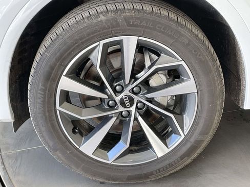 Used 2023 Audi Q5 2.0T Premium Plus w/ Premium Plus Package image 11