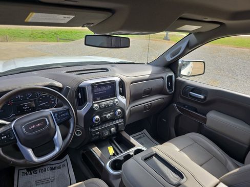 Used 2019 GMC Sierra 1500 SLT w/ SLT Premium Package image 9
