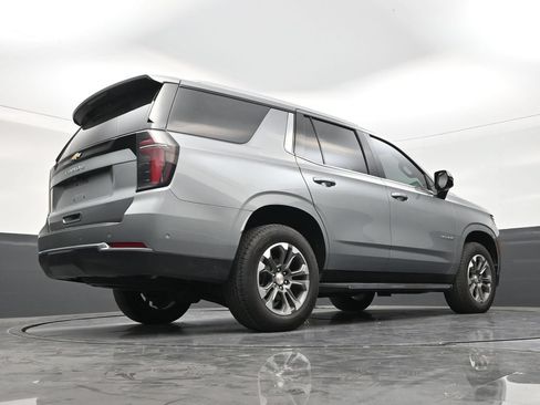 Used 2025 Chevrolet Tahoe LS AWD/4WD image 23