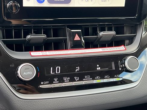 New 2026 Toyota Corolla LE w/ LE Premium Package FWD image 19