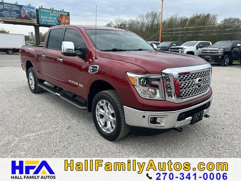 Used 2016 Nissan Titan SL AWD/4WD image 7