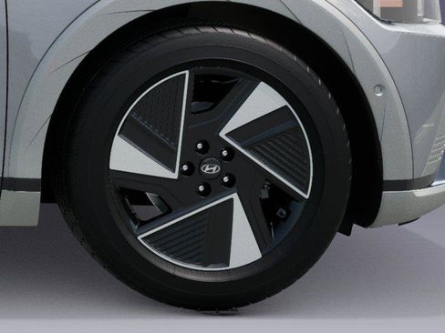 New 2026 Hyundai Ioniq 5 Limited image 8