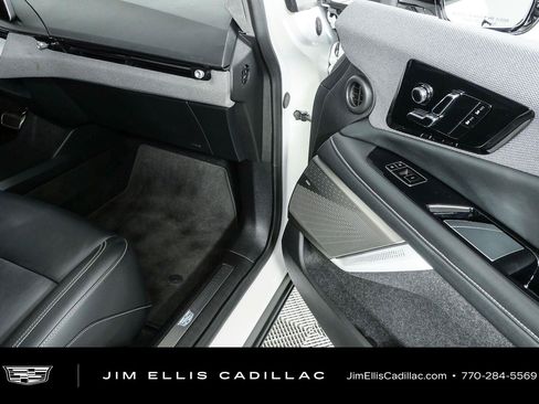Used 2025 Cadillac Optiq Luxury 1 AWD/4WD image 25