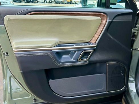 Used 2023 Rivian R1S Launch Edition image 10