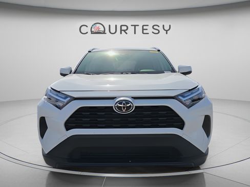 Certified 2025 Toyota RAV4 XLE image 4